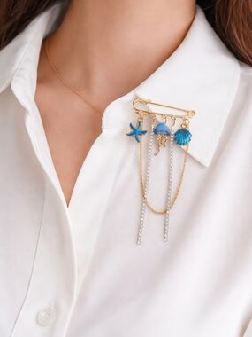 Ocean Charm Safety Pin Brooch Gold Starfish Jellyfish Shell Rhinestone Chain